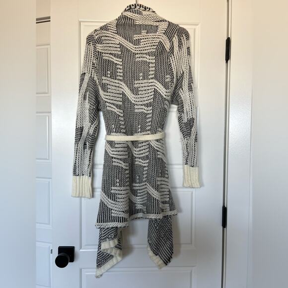 Aniina Knit Handkerchief Cut Open Sweater, Belted Size Large - Picture 7 of 9